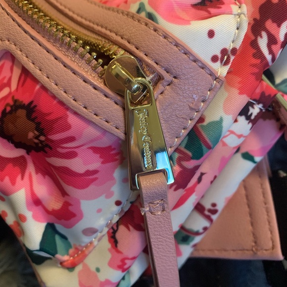 Juicy Couture Floral Backpack - Picture 5 of 5